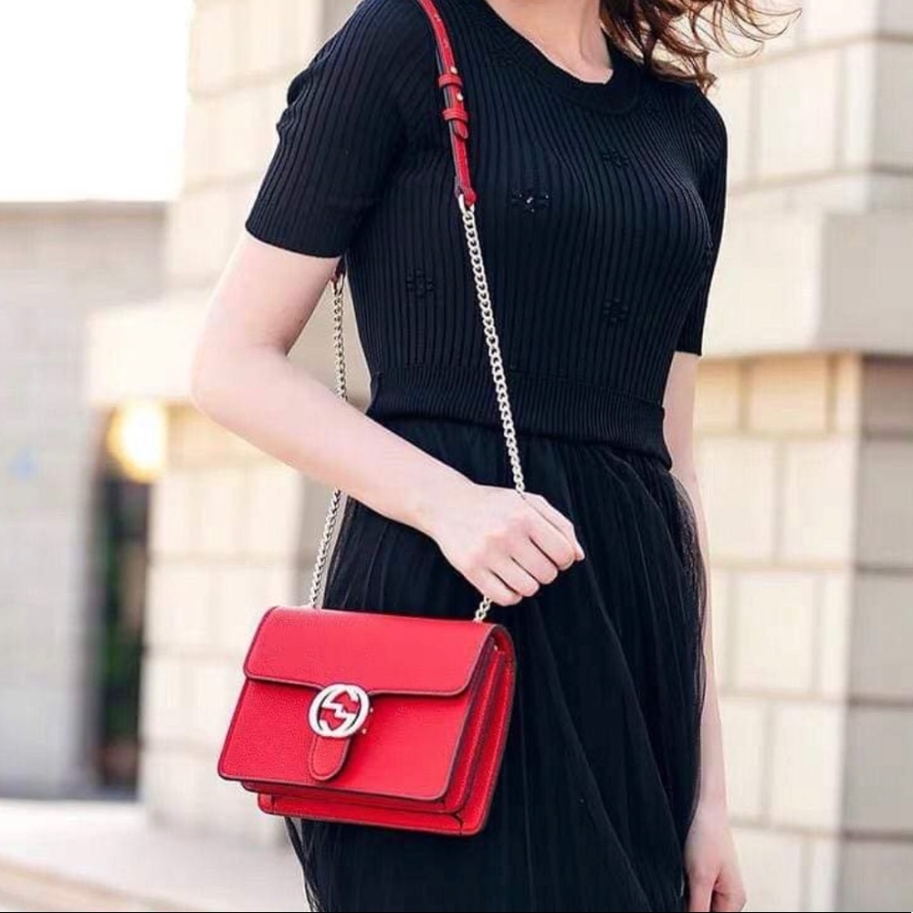 Authentic Gucci Interlocking Chain Bag-Excellent - image 6